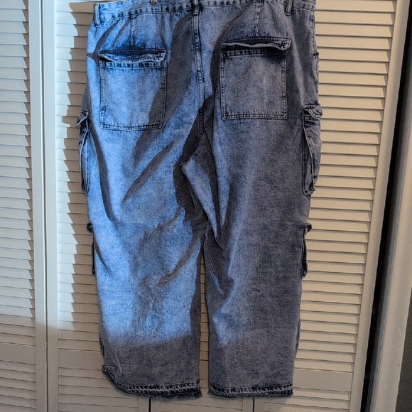 Men's Blue Cargo Pants - Picture 3 of 3